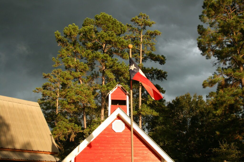 Schoolhouse in the Pineywoods | Best Place to Stay in San Augustine Texas